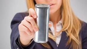 A băut câte 20 de băuturi energizante pe zi, în ultimii patru ani. Cum arată acum femeia