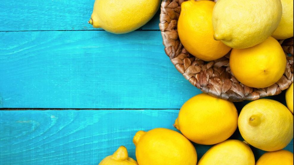 Lămâile, ajutor împotriva tensiunii ridicate. Le-ai mâncat greșit până acum. Cum trebuie consumate
