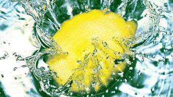 Tot ce trebuie să ştii despre dieta cu lămâie. Topeşte kilogramele imediat!