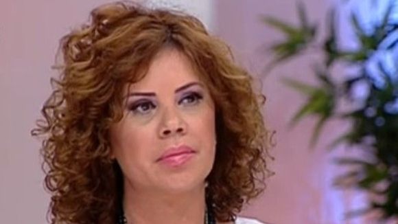 Luminiţa Anghel, în scandal cu fiul adoptat! Cântăreaţa este şantajată şi terorizată de el