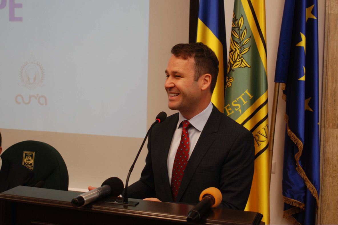 Negoiță: Spunem că politicienii sunt ticăloși în România.Iată cât sunt de ticăloși în Marea Britanie