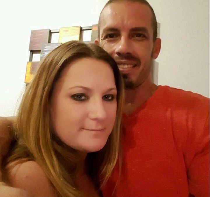 Confesiunea incredibilă a unei mame care a născut acum 20 de ani: ”Îmi alăptez iubitul 2 ore pe zi”