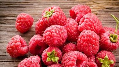 REŢETĂ ZMEURATĂ. Cum prepari cea mai bună băutură de casă