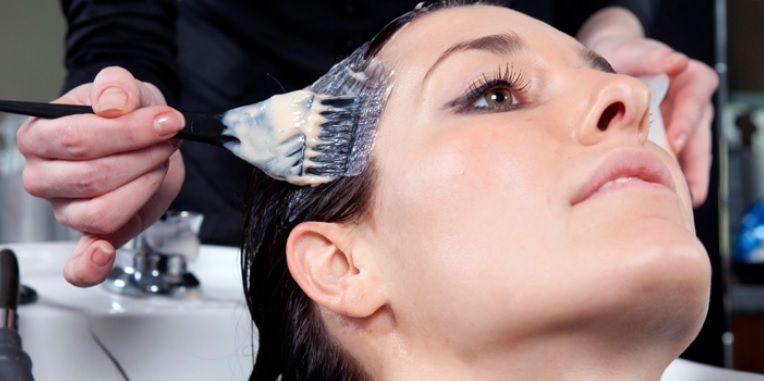 "Saturn". Cea mai nouă MODĂ în vopsirea părului. Cum se obţine