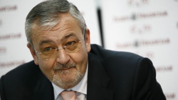 Fostul ministru al Finanţelor Sebastian Vlădescu, urmărit penal, în "Dosarul Rompetrol II"