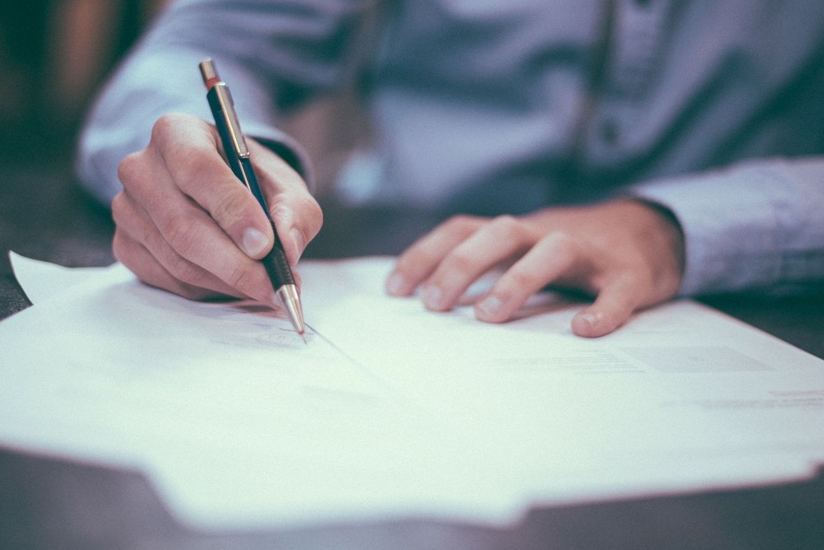 Subiecte EDU.RO Română Evaluarea Naţională 2016. Salcâmii, de Baconski. Poezia de la SUBIECTUL I