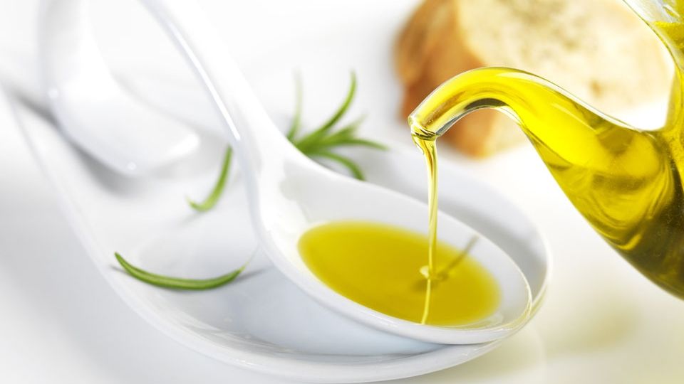 Terapia menţionată chiar şi în Biblie. Ce este "aurul lichid". Previne o mulţime de afecţiuni