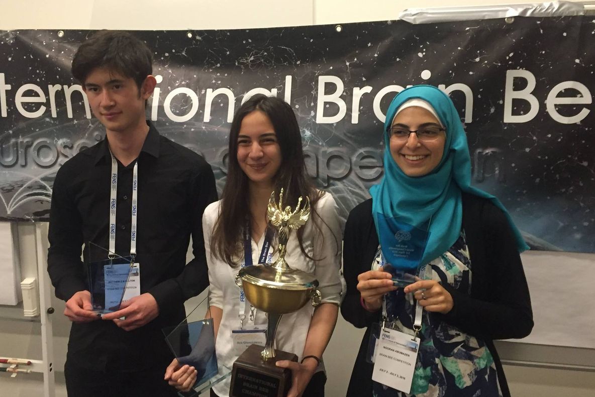 O elevă româncă a devenit campioană mondială în domeniul neuroștiințelor 