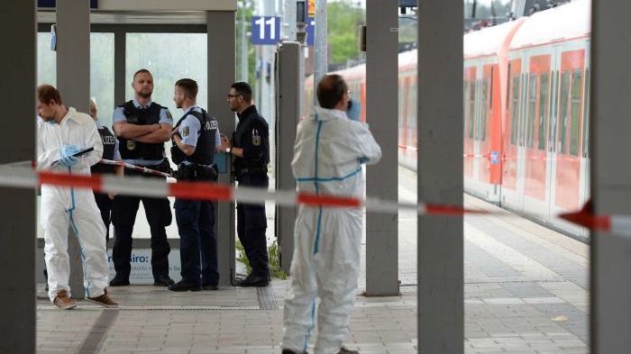 Atac Munchen. Mărturii cutremurătoare: "Oamenii au tâșnit afară când s-au auzit împușcăturile"