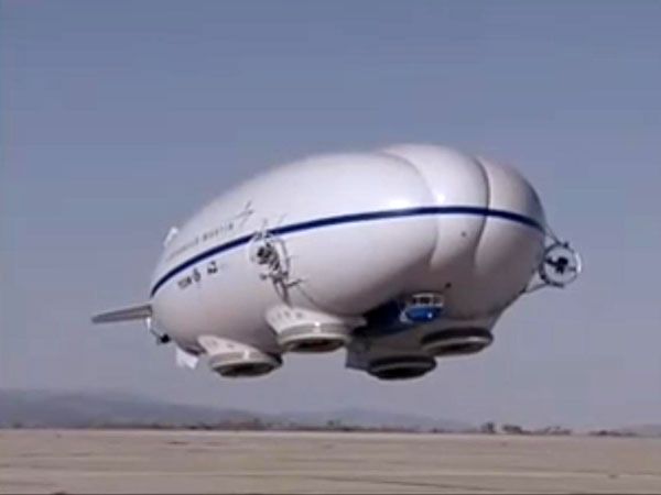 10 cele mai bizare avioane din lume. Te-ai urca în așa ceva?