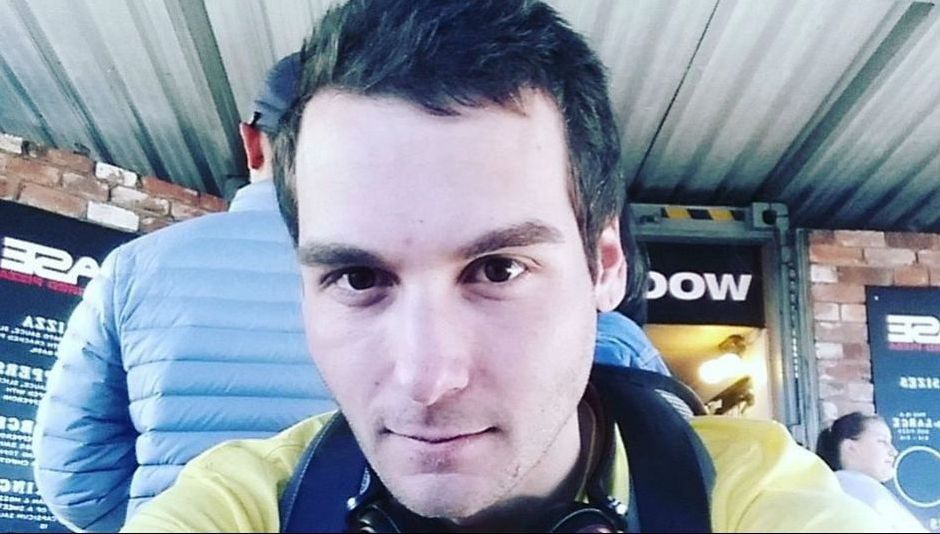 Și-a dat demisia în fața tuturor colegilor. Când au auzit motivul, au rămas fără cuvinte