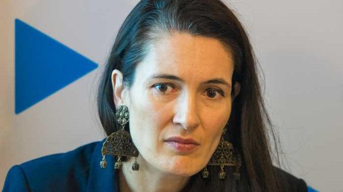 Clotilde Armand a făcut circ MAXIM, sperând să-i mobilizeze pe susținători. Primărița rezist s-a încurcat în explicații privind reclamația făcută la Parchet