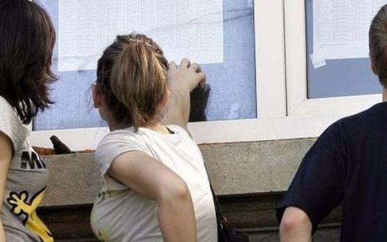 REZULTATE EVALUAREA NAŢIONALĂ 2016. Dolj: Patru medii de 10, 70% dintre elevi au obţinut peste 5