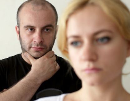 O pană de curent l-a ajutat să afle secretul murdar al soţiei. ''Nici nu mă mai pot uita la ea!''