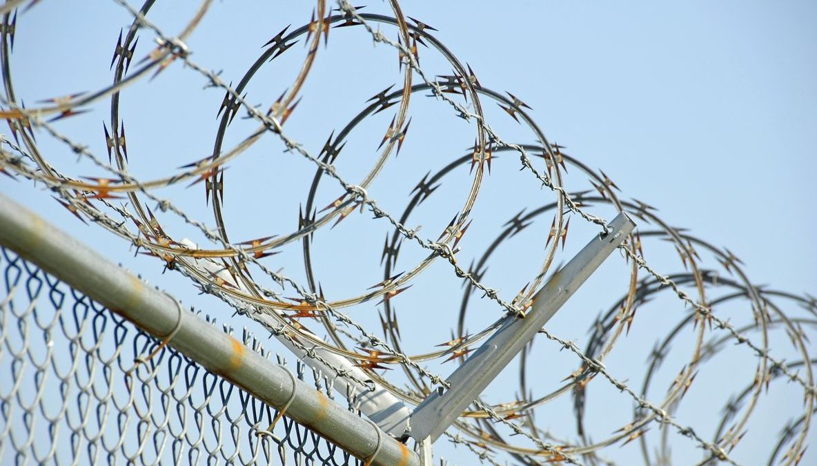 Croaţia a început construirea unui gard pe un segment al frontierei cu Serbia