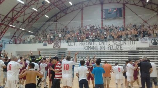 Gest impresionant făcut de giuleşteni şi dinamovişti: "Rapidul nu moare"