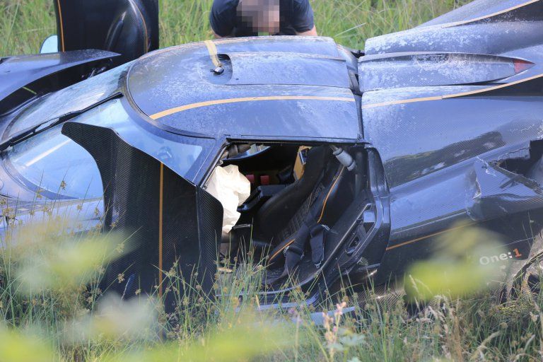 Cea mai scumpă mașină din lume a fost distrusă într-un accident