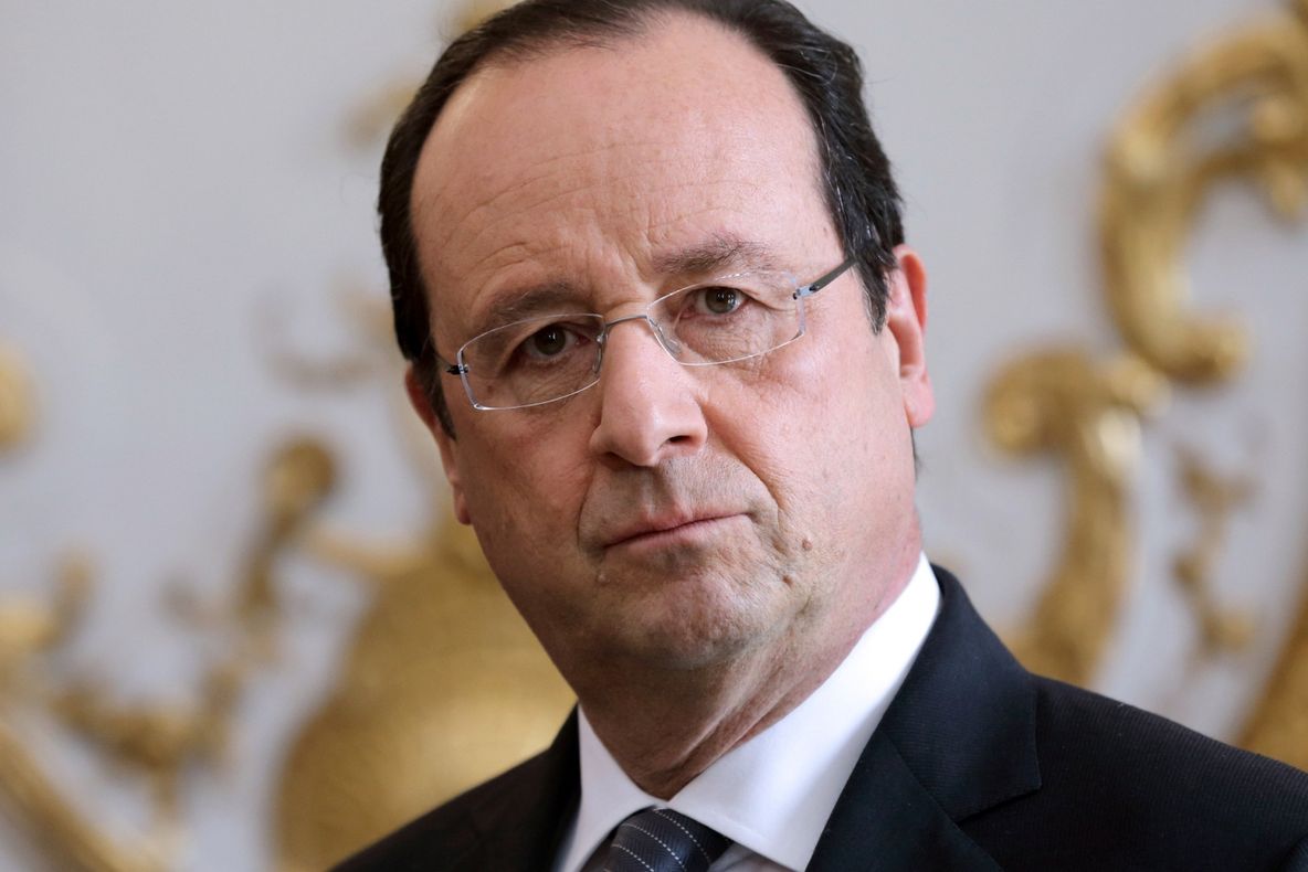 Hollande: "Atacul terorist" de la Munchen este "un nou act dezgustător"