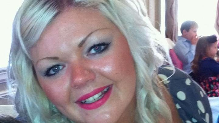 Era party-ul burlăciţelor. Domnişoarei de onoare i s-a făcut rău. A mers la dentist. Acolo, ŞOC!