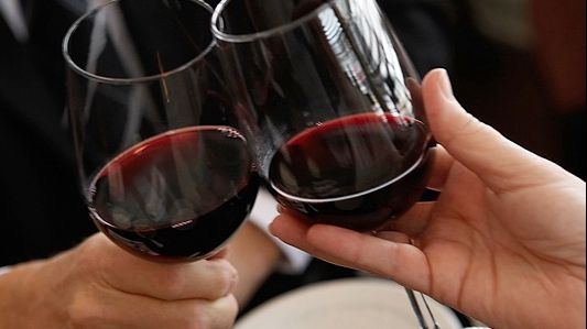 Greșeala pe care ai făcut-o toată viața când ai băut vin