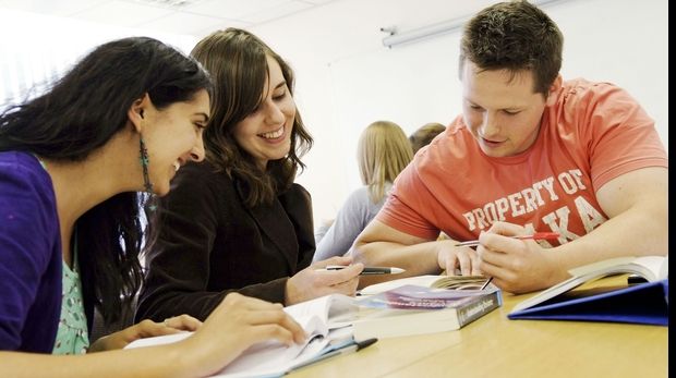 Facultăţile din România care nu scot şomeri! Salariile la absolvire încep de la 3.500 de lei net