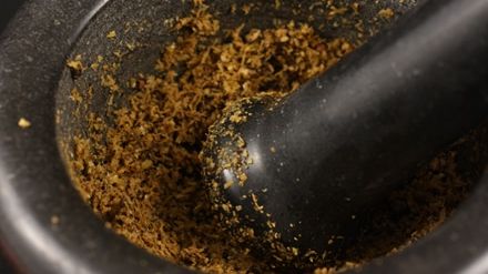 Scapă de 6 kilograme pe lună cu apă, lămâie şi piper. Trebuie să le consumi în fiecare zi!