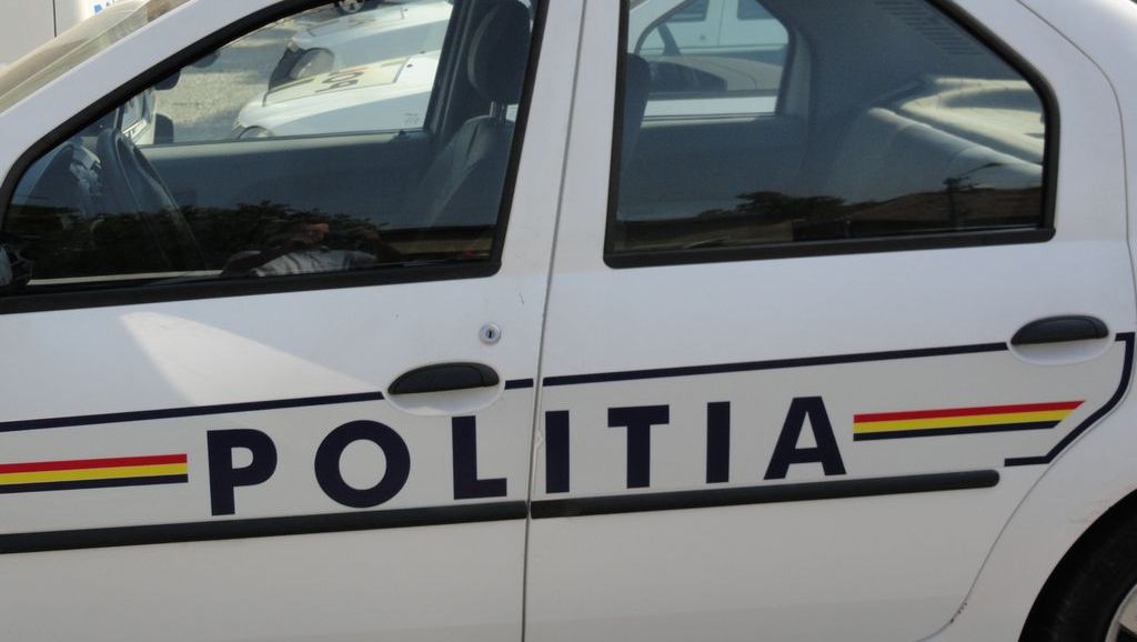 Poliţişti, condamnaţi cu suspendare sau la pedepse de câteva luni de închisoare pentru corupţie