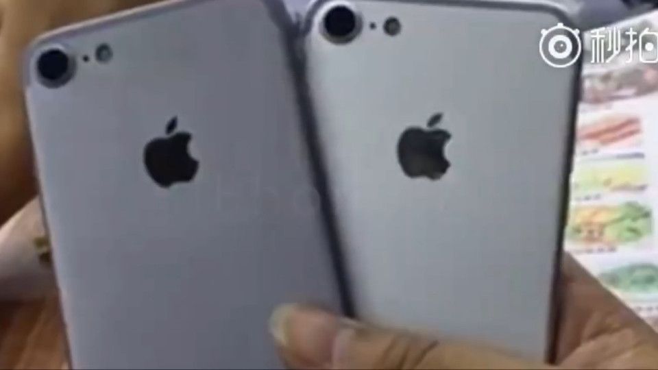 Premieră pentru Apple. iPhone 7 va fi disponibil în culoarea neagră