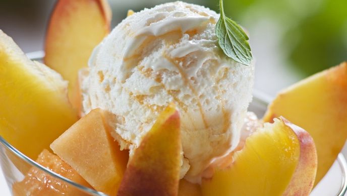 Reţetă ÎNGHEŢATĂ de PEPENE GALBEN: cel mai savuros şi răcoritor desert de sezon!