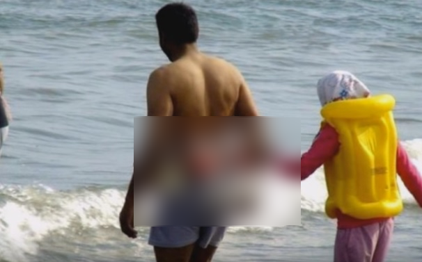 Ce au văzut oamenii la mare, la Cap Aurora. ŞOC! Ce avea acest bărbat la spate.Salvamarii, în ALERTĂ