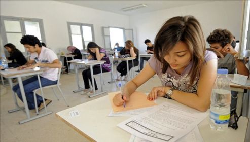 Subiecte BAC Economie 2016. Ce subiecte au primit elevii la ECONOMIE - Bacalaureat 2016