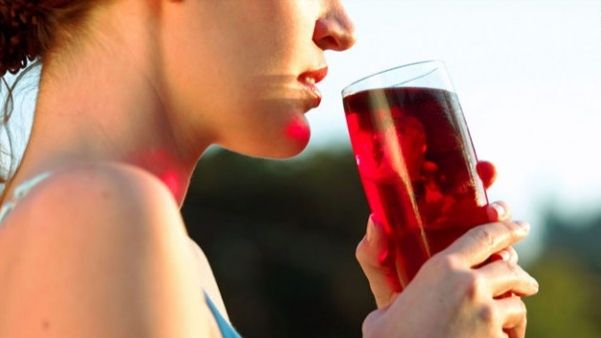 Sucul care îţi prelungeşte viaţa cu 45%. Din ce fruct este obţinut