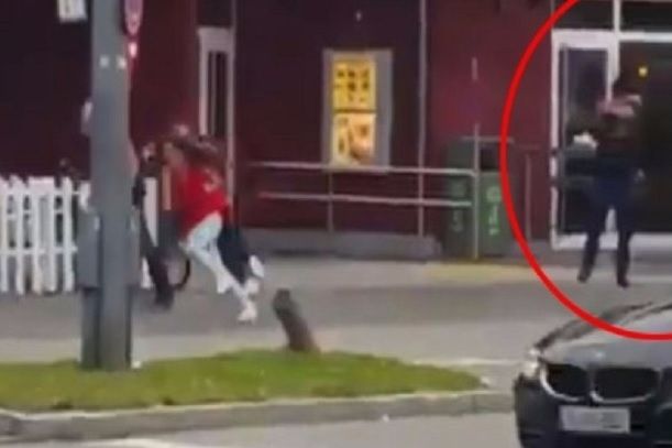 ATAC MUNCHEN. Cine a chemat oamenii la fast-food, pentru meniuri gratuite, chiar înainte de atac?