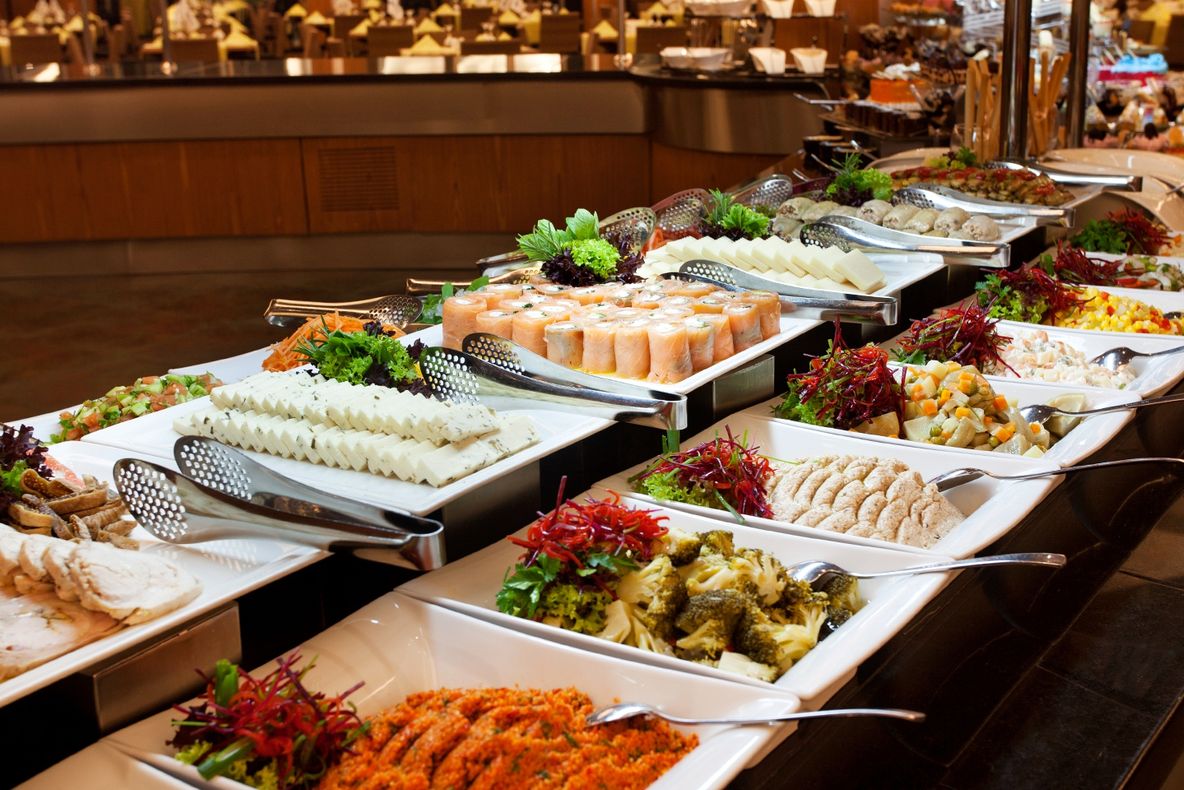 Adevărul şocant despre mâncarea din hotelurile "All Inclusive". Un bucătar a decis să rupă tăcerea!