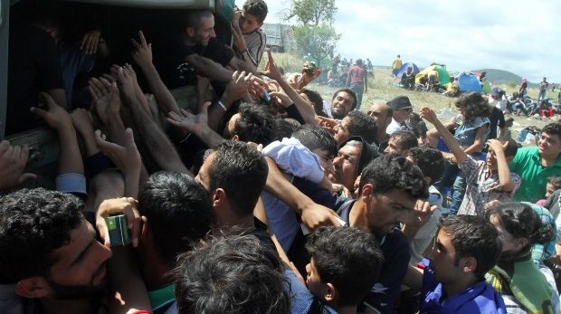 Ungaria aplică măsuri suplimentare antiimigraţie la frontierele cu Serbia şi Croaţia