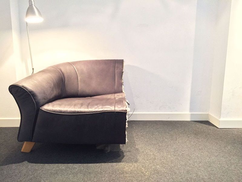 A acceptat divorțul soției tăind în jumătate toate bunurile adunate împreună în 12 ani. Fabulos!