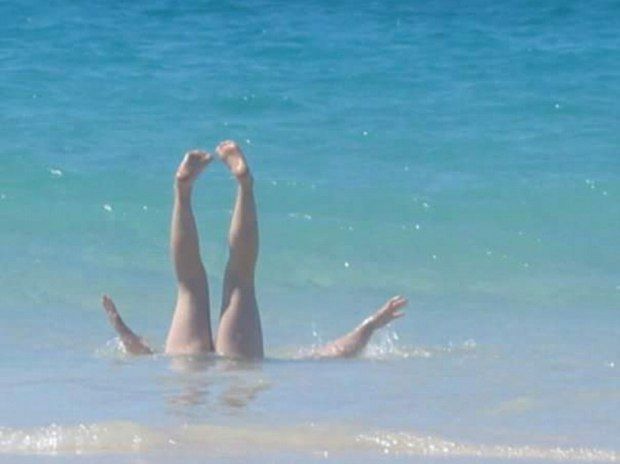 Fotografii nebune, din vacanţă. N-ar fi trebuit să le posteze niciodată online: toată lumea râde!