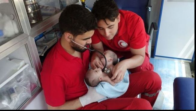 Caz uluitor în Siria cuprinsă de război. Doi gemeni siamezi au uimit lumea medicală