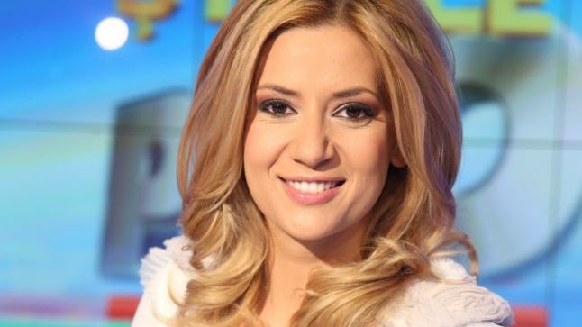 Amalia Enache, prima fotografie cu bebeluşul: "Iată-ne la externare!"