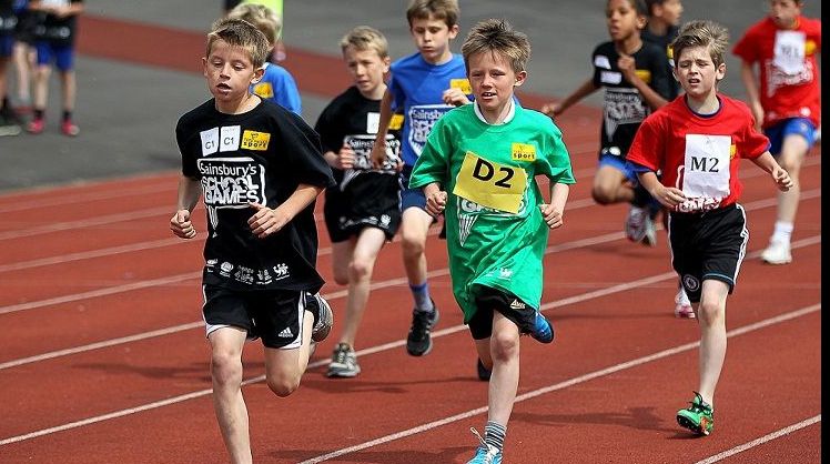 Mesajul DISPERAT al tinerilor către aleși: Uitați-vă la noi, vrem să practicăm sport! Ne ajutați?