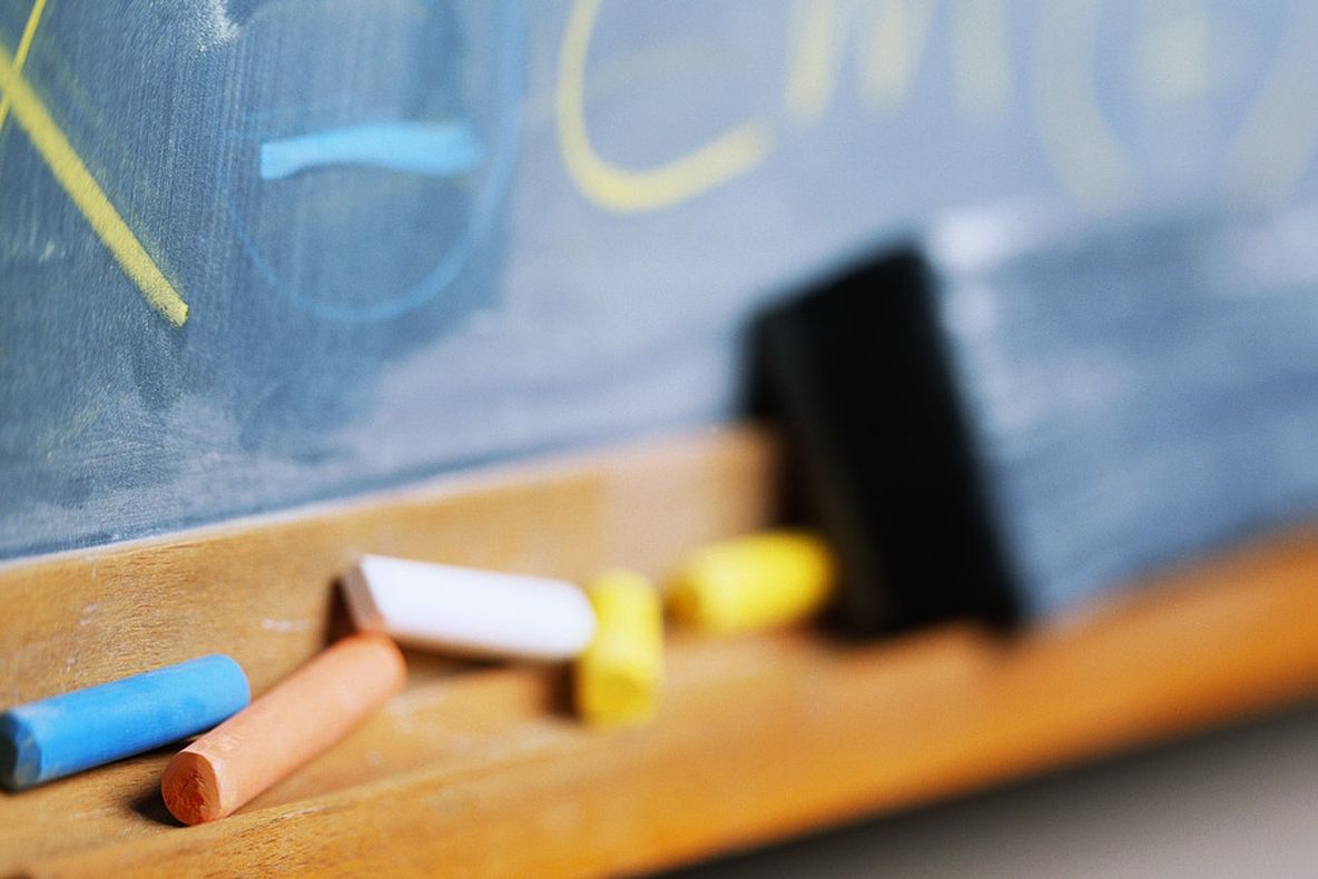 Ce se întâmplă dacă mănânci cretă? Este mai rău decât credeam!