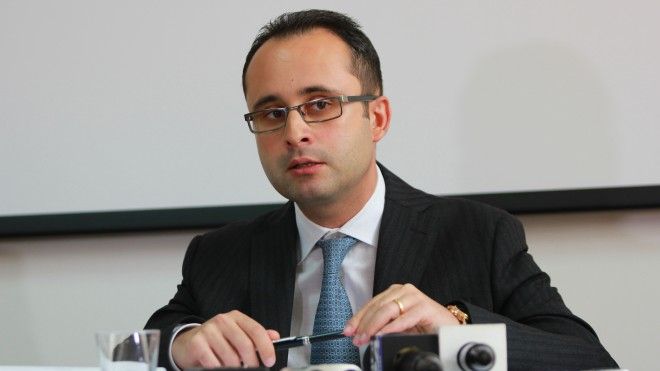 Războiul declaraţiilor între PSD şi PNL, pe seama tehnocraţilor. Buşoi: Înţeleg iritarea lui Dâncu!