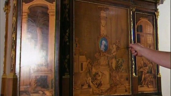 A vrut să descuie un dulap vechi de 200 de ani. Când a văzut ce se întâmplă a înlemnit