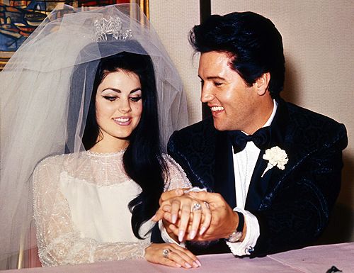 Cum arată nepoata lui Elvis Presley. E superbă. A frânt multe inimi. Are genele bunicului ei