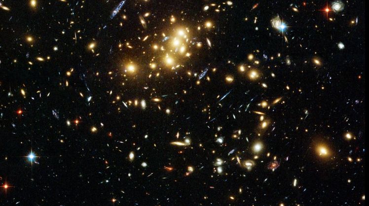 A fost descoperită o galaxie "fantomă", alcătuită din materie întunecată în proporție de 99%