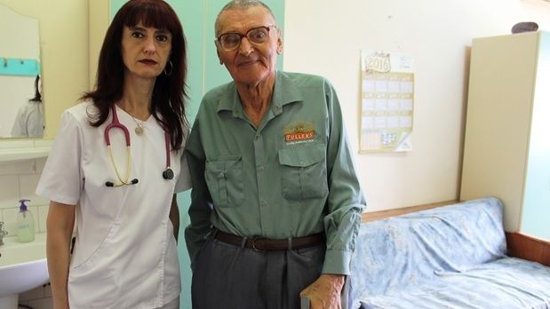 GEST IMPRESIONANT al unui fost deţinut politic. La 86 de ani, a mers la un spital de copii şi...