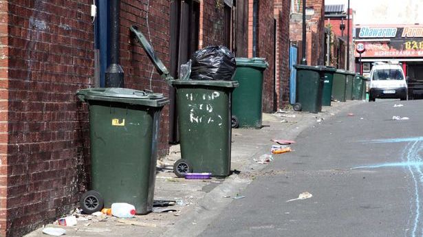 A ațipit pe stradă, dar s-a trezit în cu totul alt loc. Când și-a dat seama unde, a început să țipe