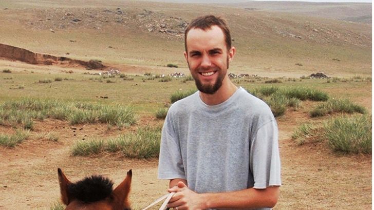 Muncea foarte mult şi credea că de asta îl dureau picioarele. Cauza reală, ŞOCANTĂ!