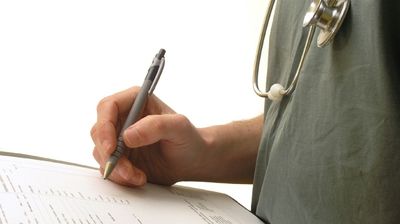 STUDIU Crizele cardiace sunt mai greu de diagnosticat la femei decât la bărbați  