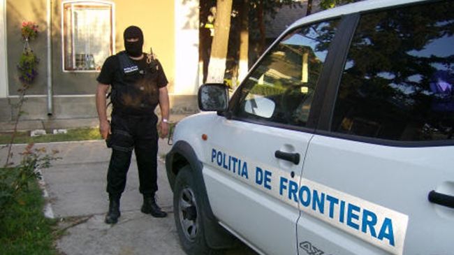 INCIDENT la graniță. 20 de persoane, prinse când încercau să treacă ilegal frontiera, prin județul Arad